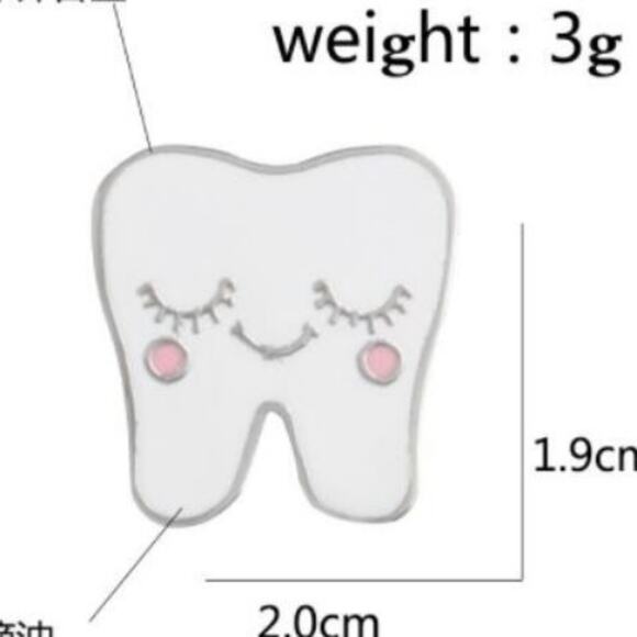Smiling Tooth  - Tooth Fairy Pin Brooch - Picture 3 of 4